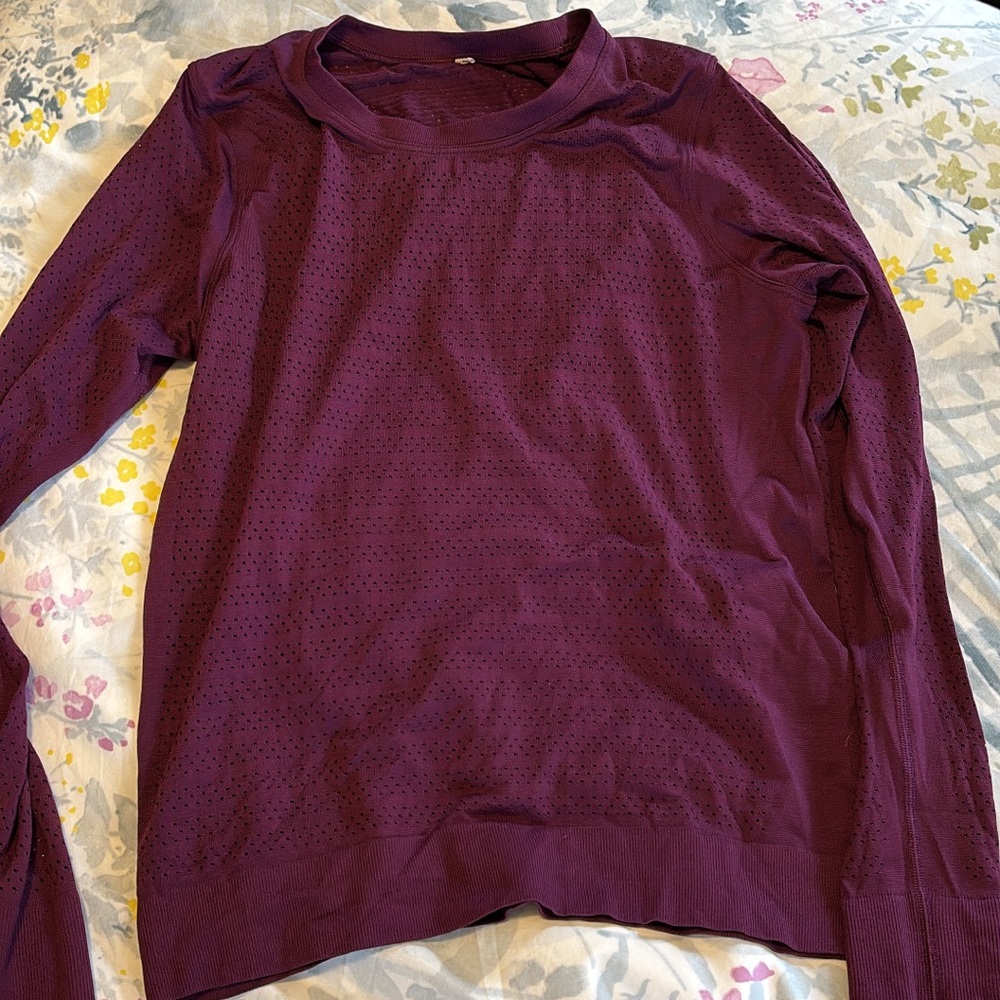 lululemon purple perforated top size 6